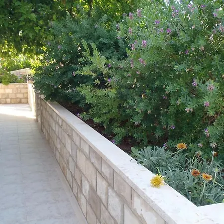 By The Sea Korcula - 4407 ルンバルダ