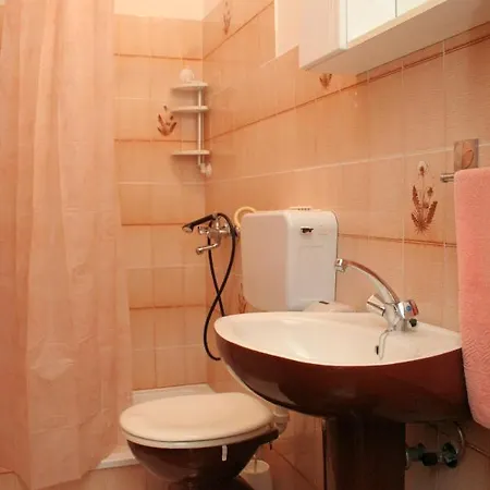 By The Sea Korcula - 4407 ルンバルダ